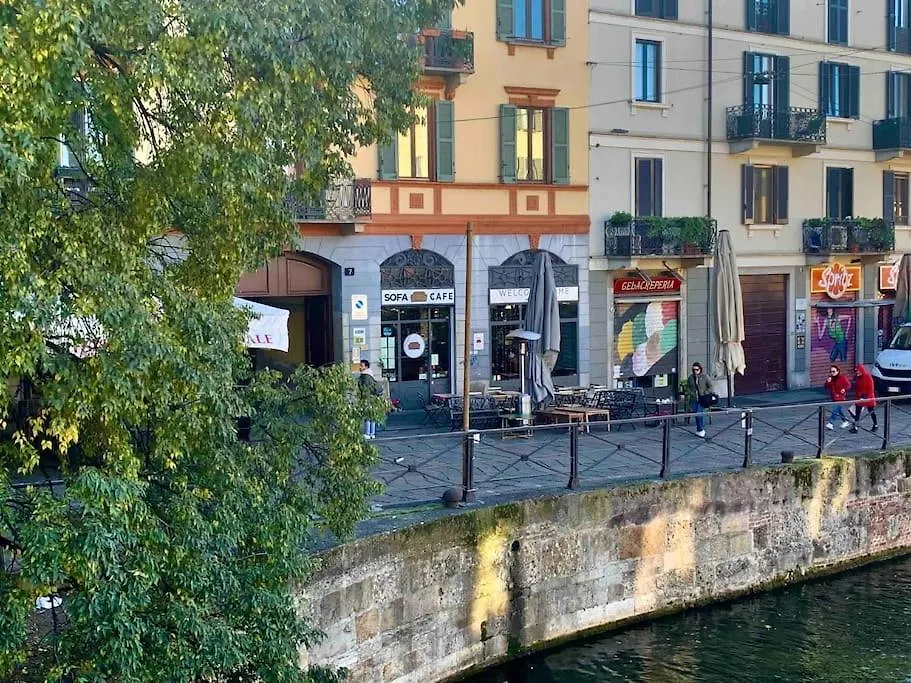 Top Location Naviglio Apartment With Terrace Milan Italy