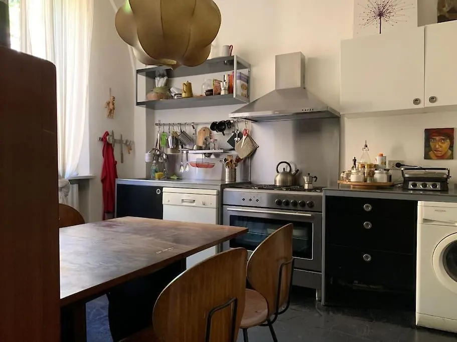 Top Location Naviglio Apartment With Terrace Milan